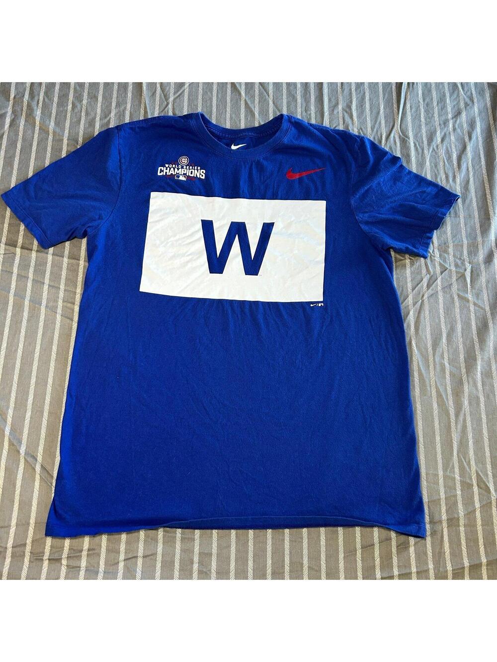 Chicago Cubs Nike 2016 World Series Champions Celebration W Flag T-Shirt Men's L